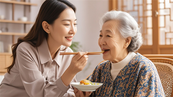 沈阳请保姆照顾老人，包吃住还额外收费吗？(图1)